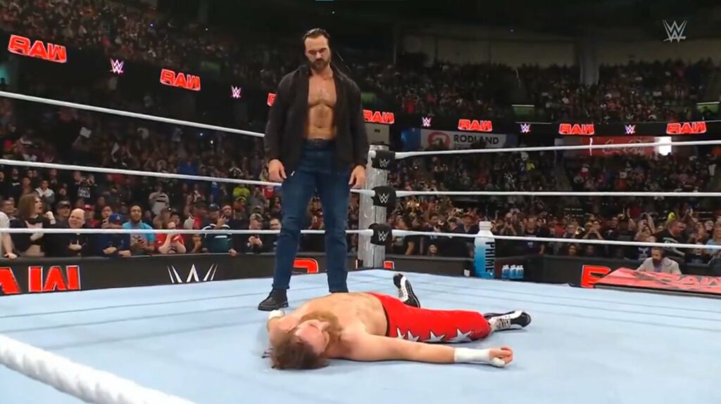 This was one of the GREATEST RAW episodes of the entire year 4